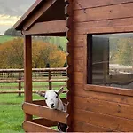 Du Haras De La Vallee De Hotell Reux