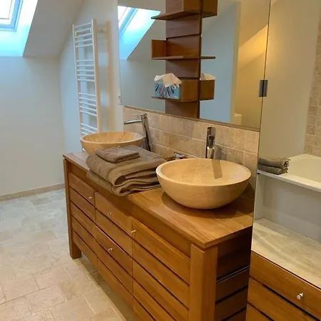 Du Haras De La Vallee De Reux