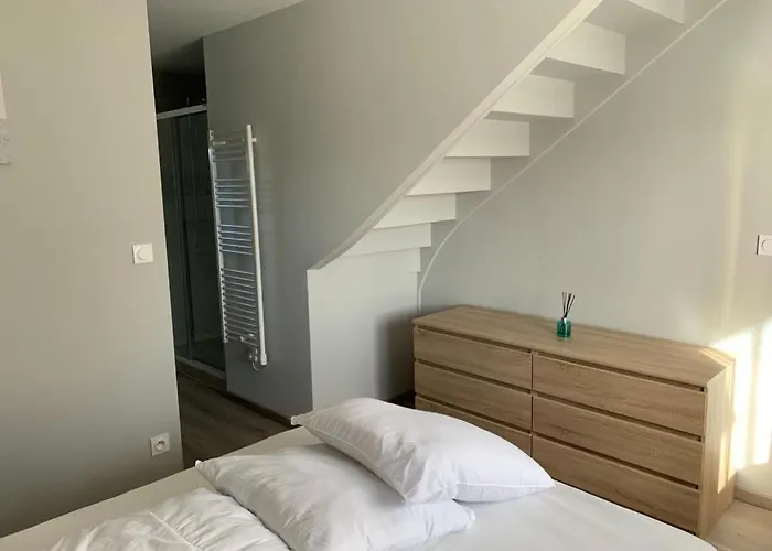 Du Haras De La Vallee De