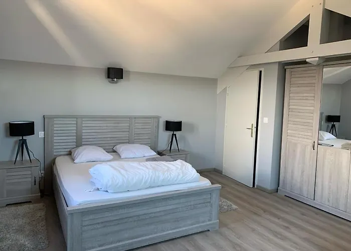 Du Haras De La Vallee De ホテル